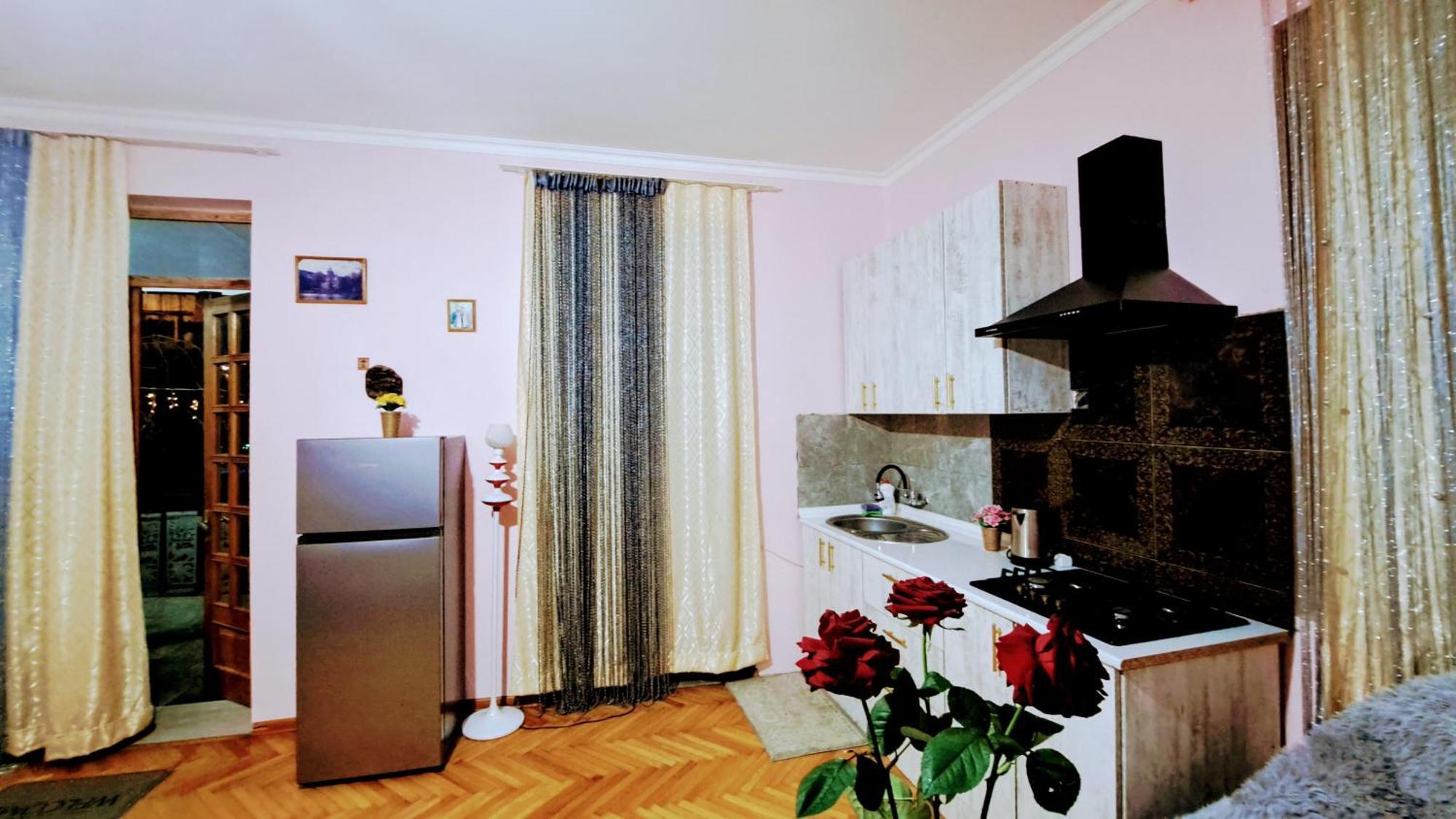 Beautiful Apartment In Old Tbiliszi Kültér fotó